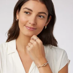 Outlet The Met Store Herakles Knot Hoop Earrings