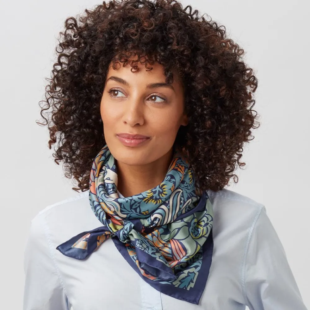 New The Met Store William Morris Peacock and Dragon Square Silk Scarf
